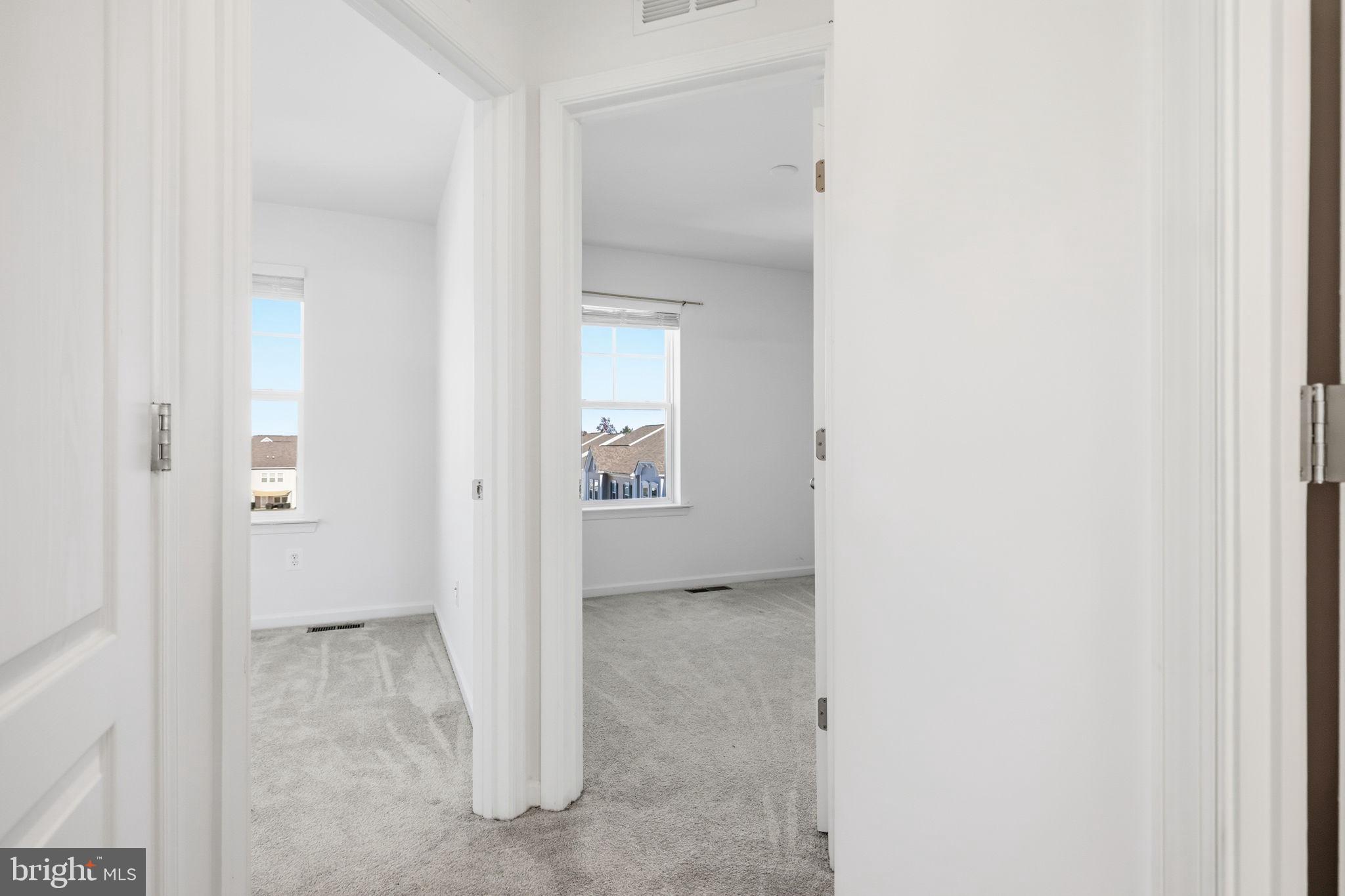 MCCAULEY CROSSING - Residential Lease