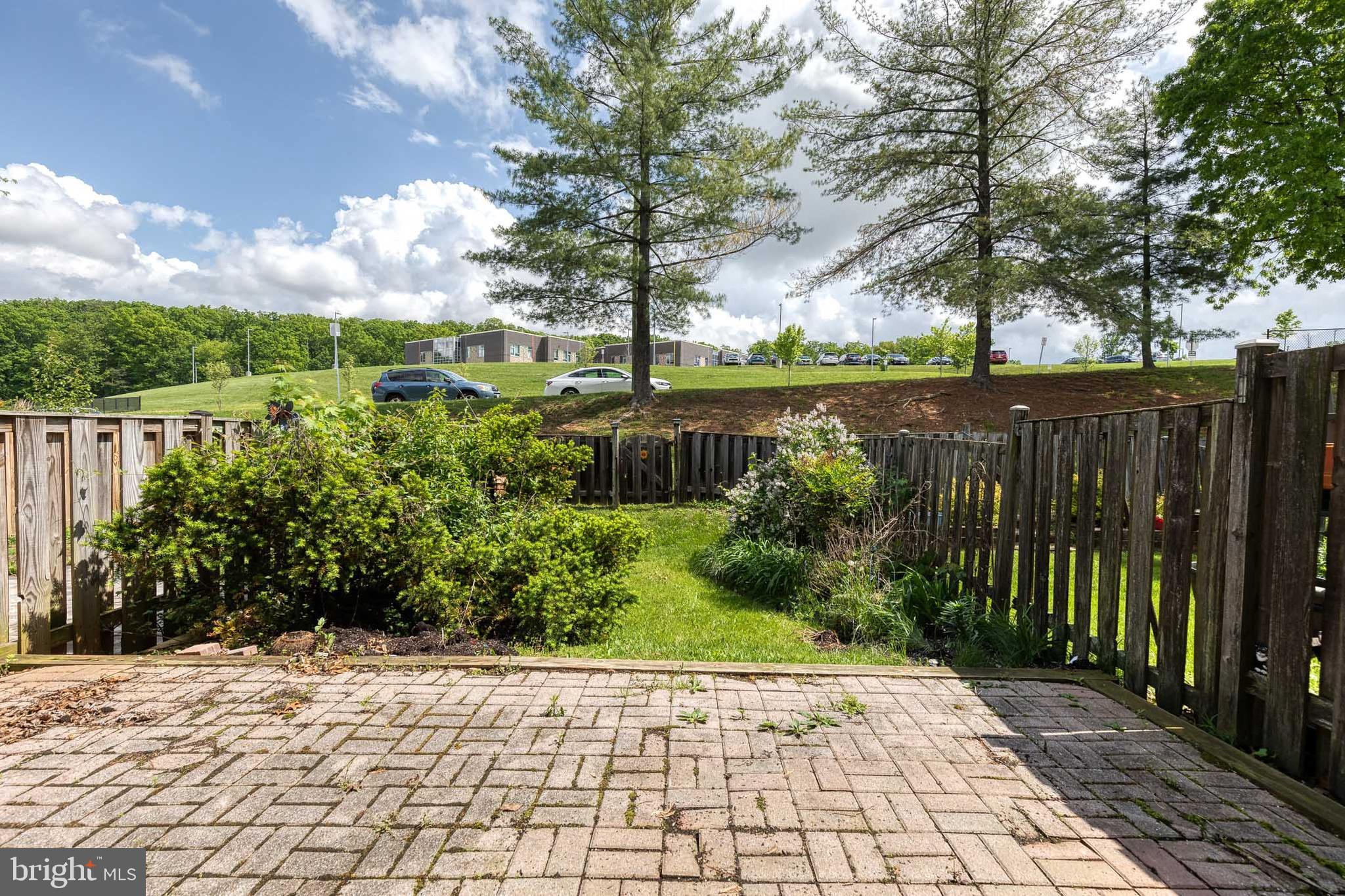 RICHARDSON MEWS - Residential