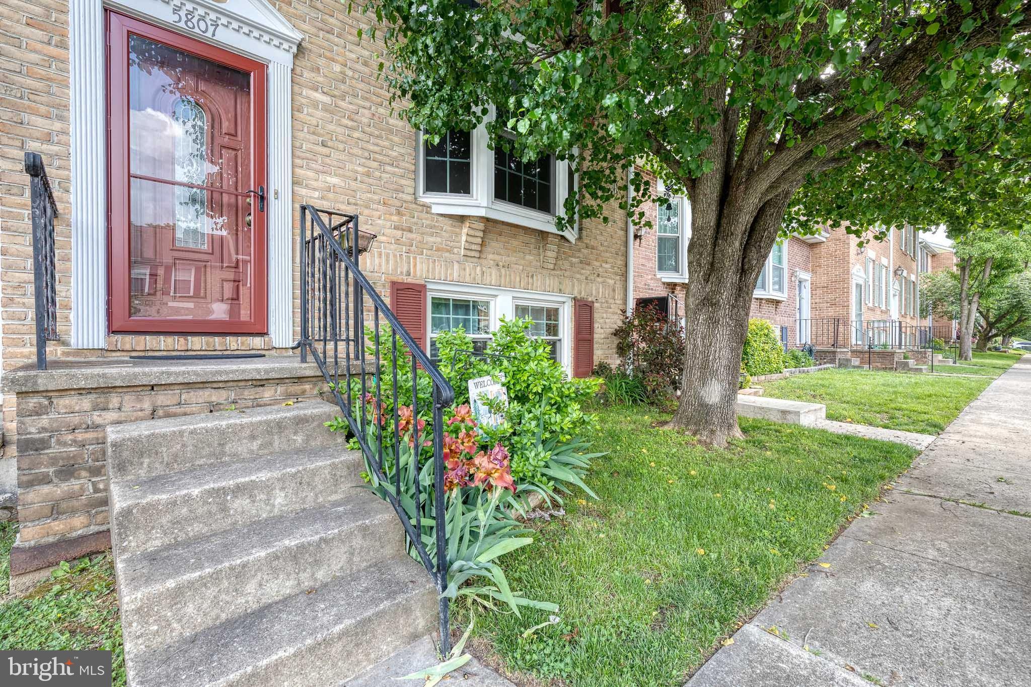RICHARDSON MEWS - Residential