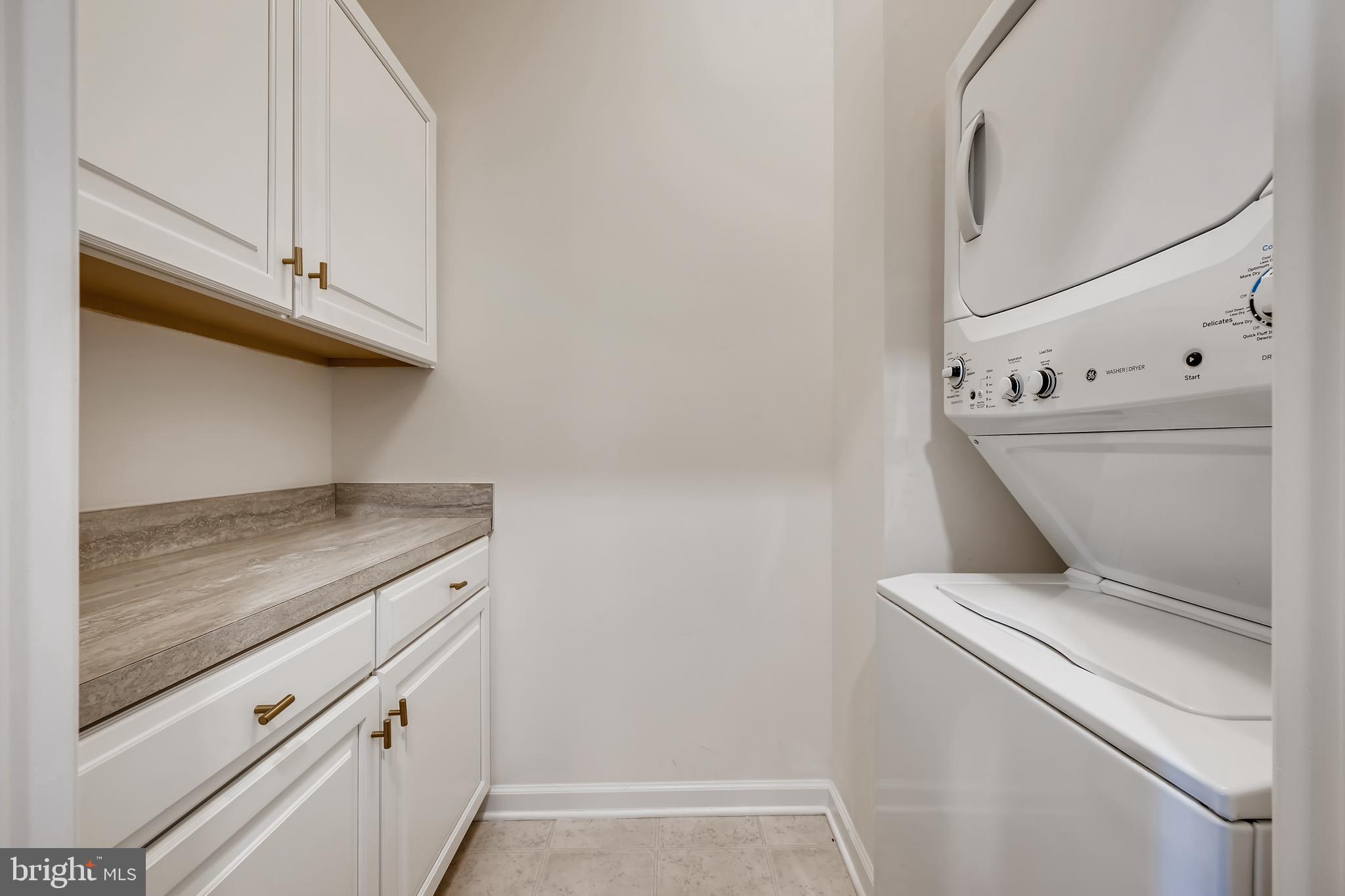 PINEY ORCHARD - Residential