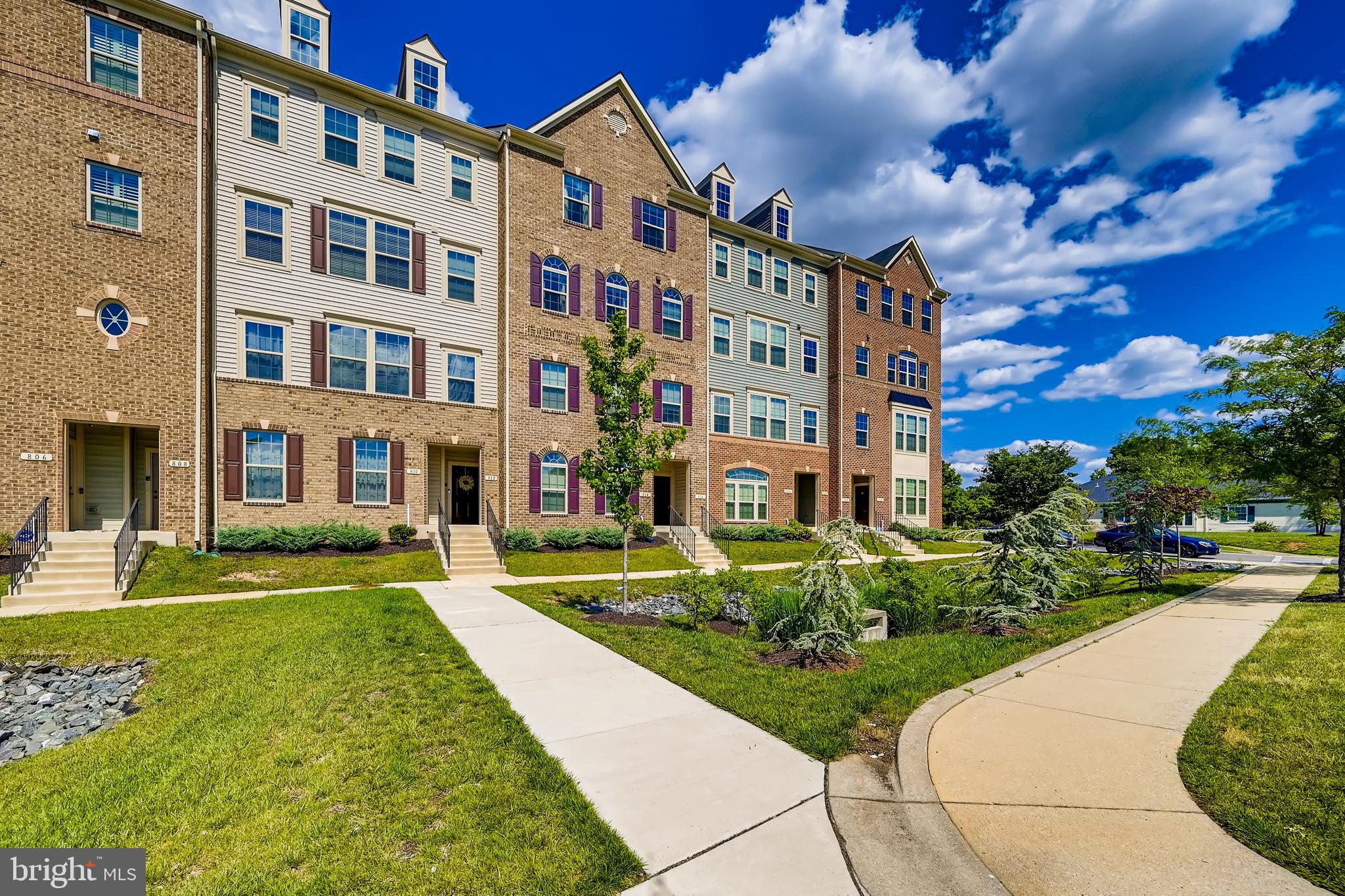 PINEY ORCHARD - Residential