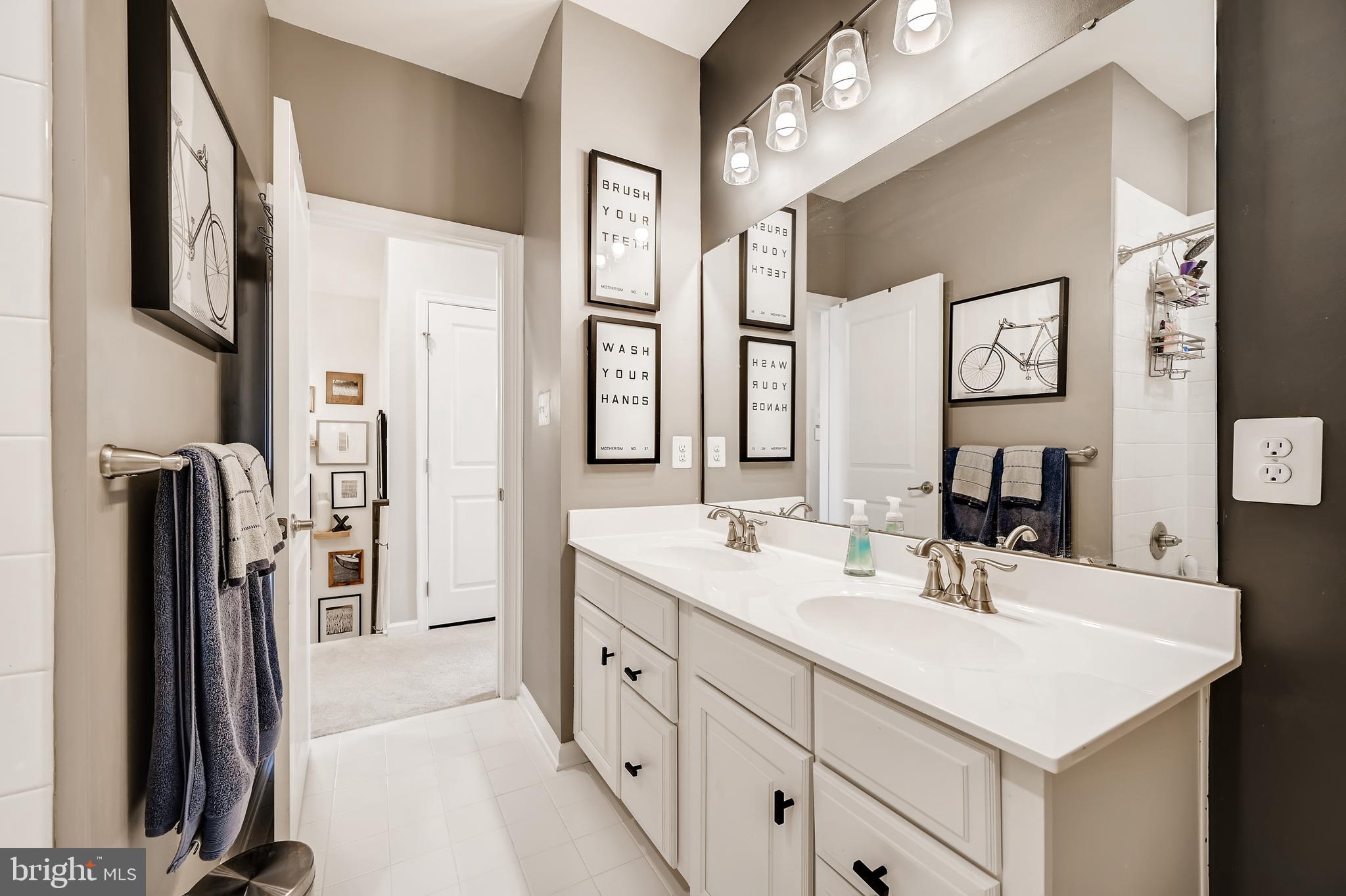 PINEY ORCHARD - Residential