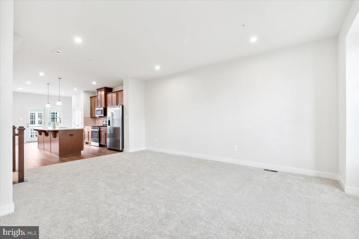 BELLE AIR TOWNHOMES - Residential Lease