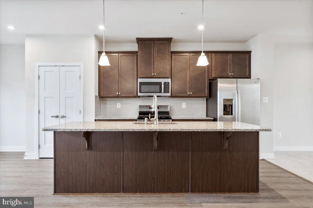 BELLE AIR TOWNHOMES - Residential Lease