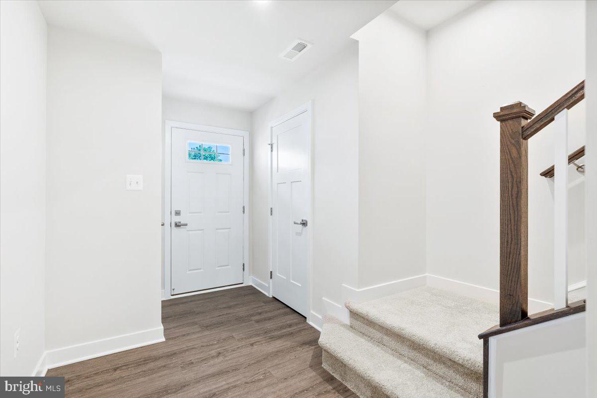 BELLE AIR TOWNHOMES - Residential Lease