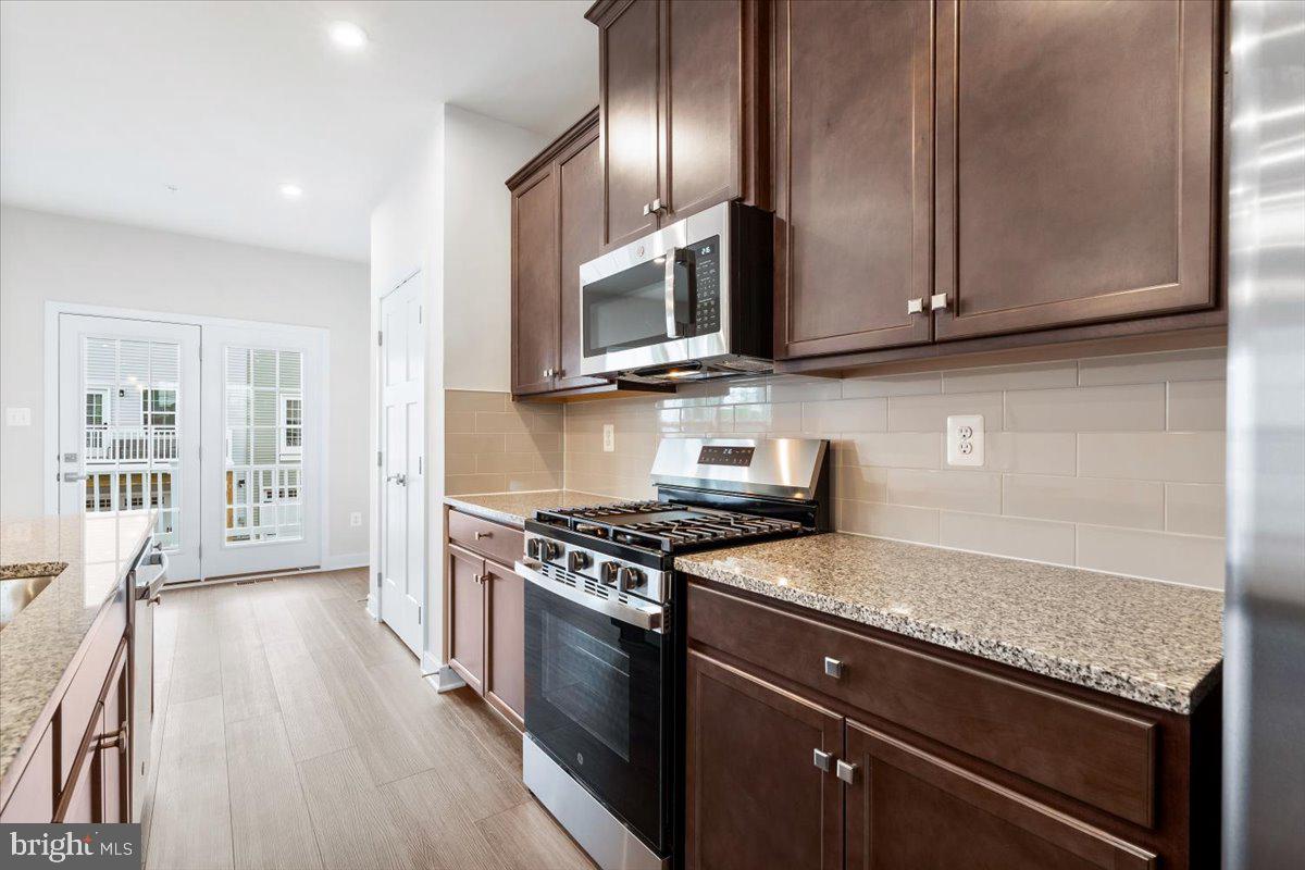 BELLE AIR TOWNHOMES - Residential Lease