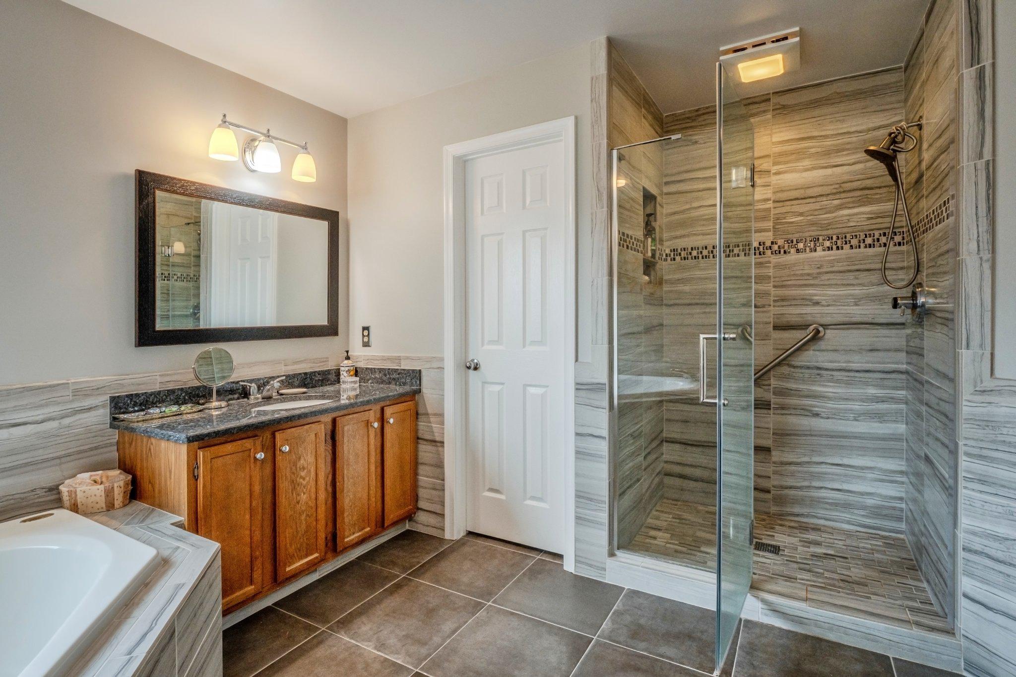 POTOMAC LAKES - Residential