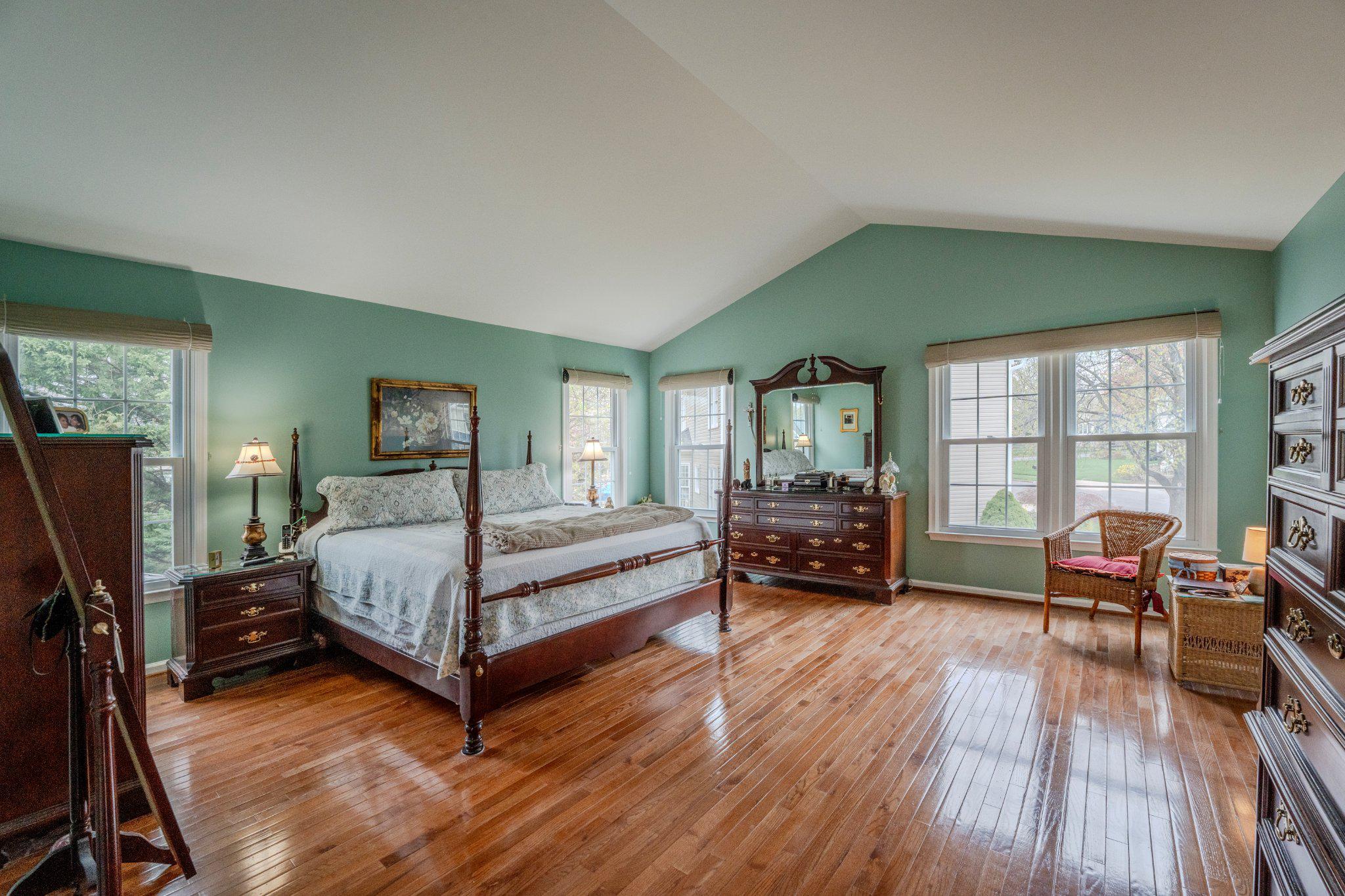 POTOMAC LAKES - Residential