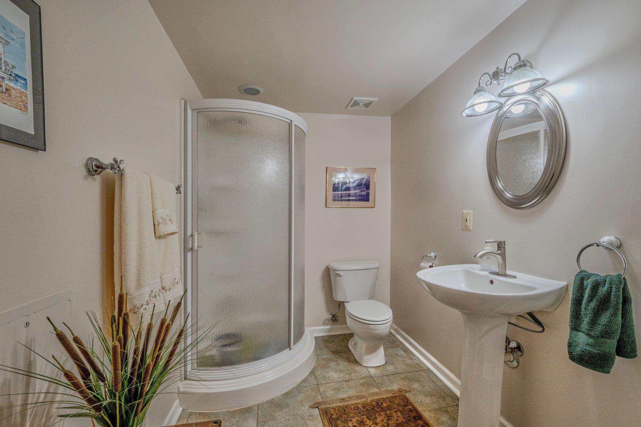 POTOMAC LAKES - Residential