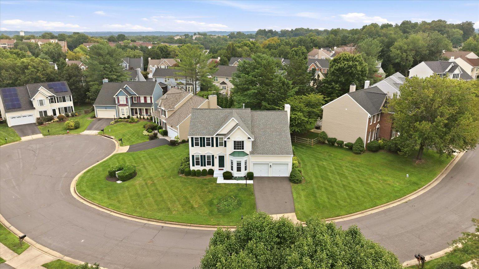 46610 KINGSCHASE COURT