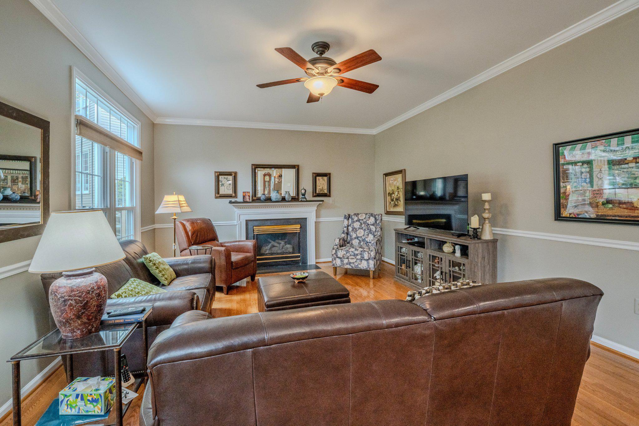 POTOMAC LAKES - Residential