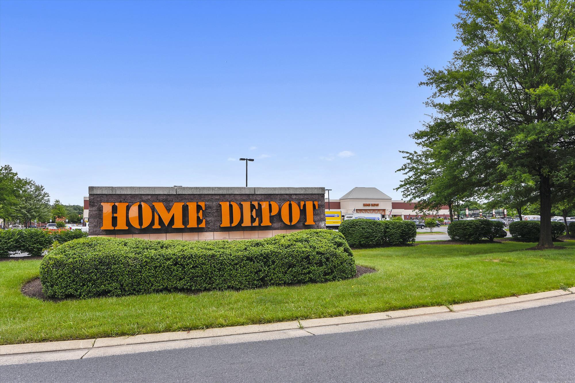 POTOMAC LAKES - Residential