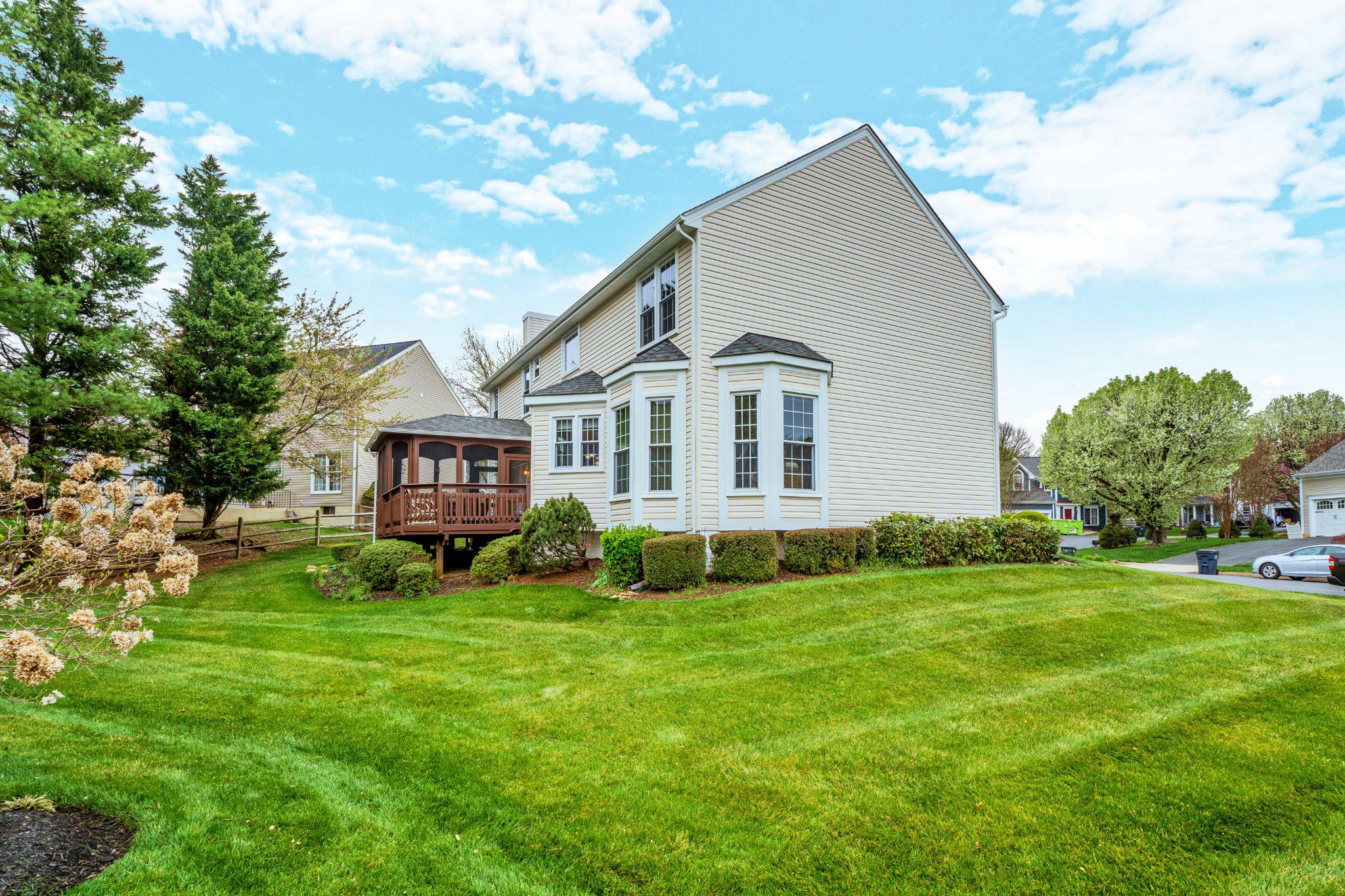 POTOMAC LAKES - Residential
