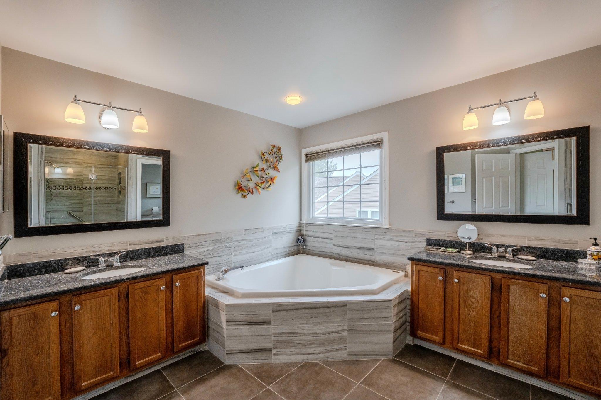 POTOMAC LAKES - Residential