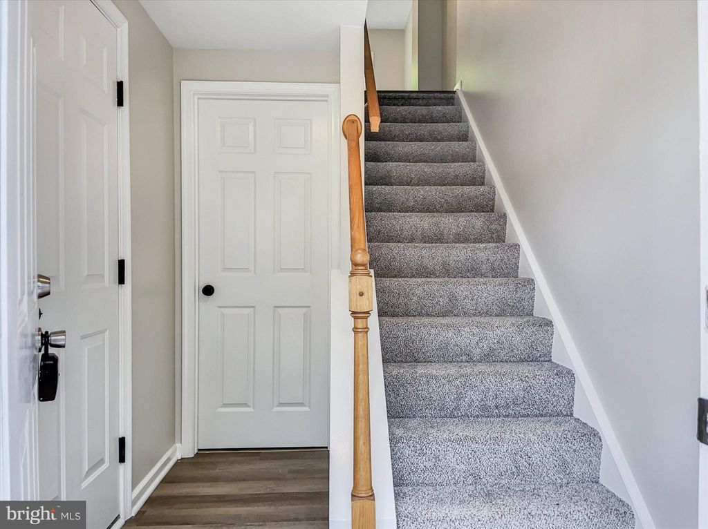 Photo of 677 Rockwood Drive, ELIZABETHTOWN, PA 17022 (MLS # PALA2069868)