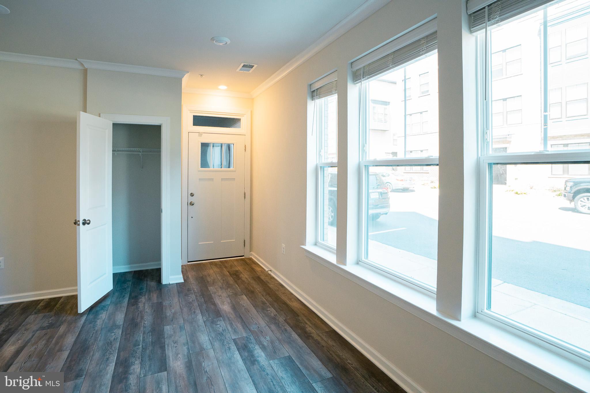 METRO WALK AT MOOREFIELD STATION - Residential