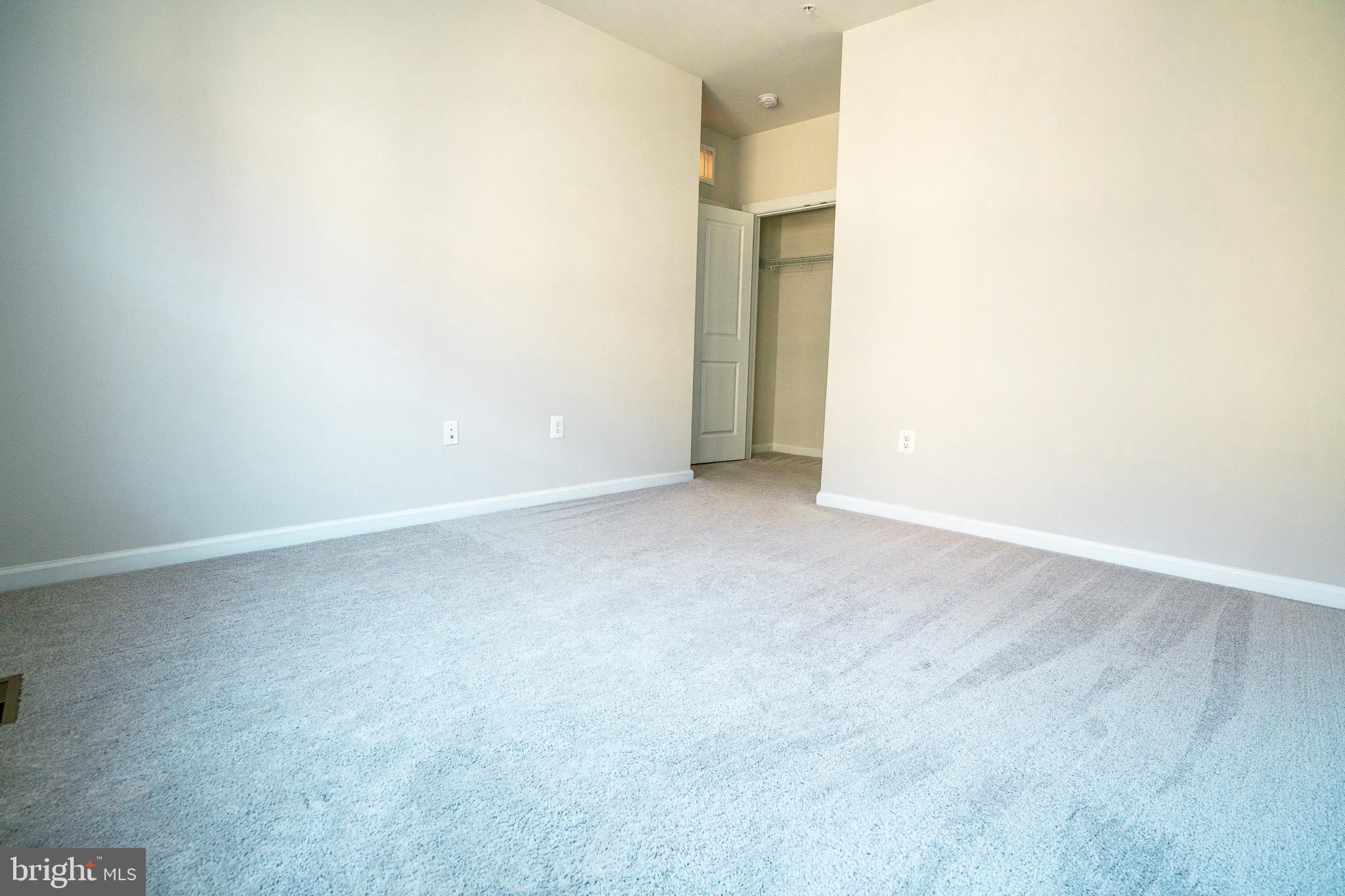 METRO WALK AT MOOREFIELD STATION - Residential