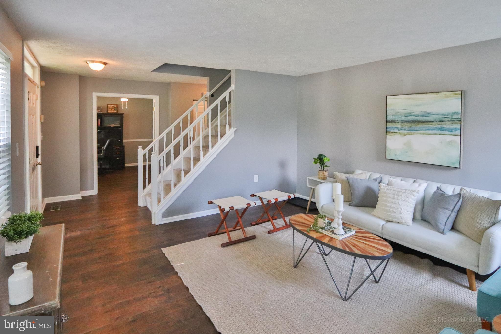 17 SPYGLASS COURT