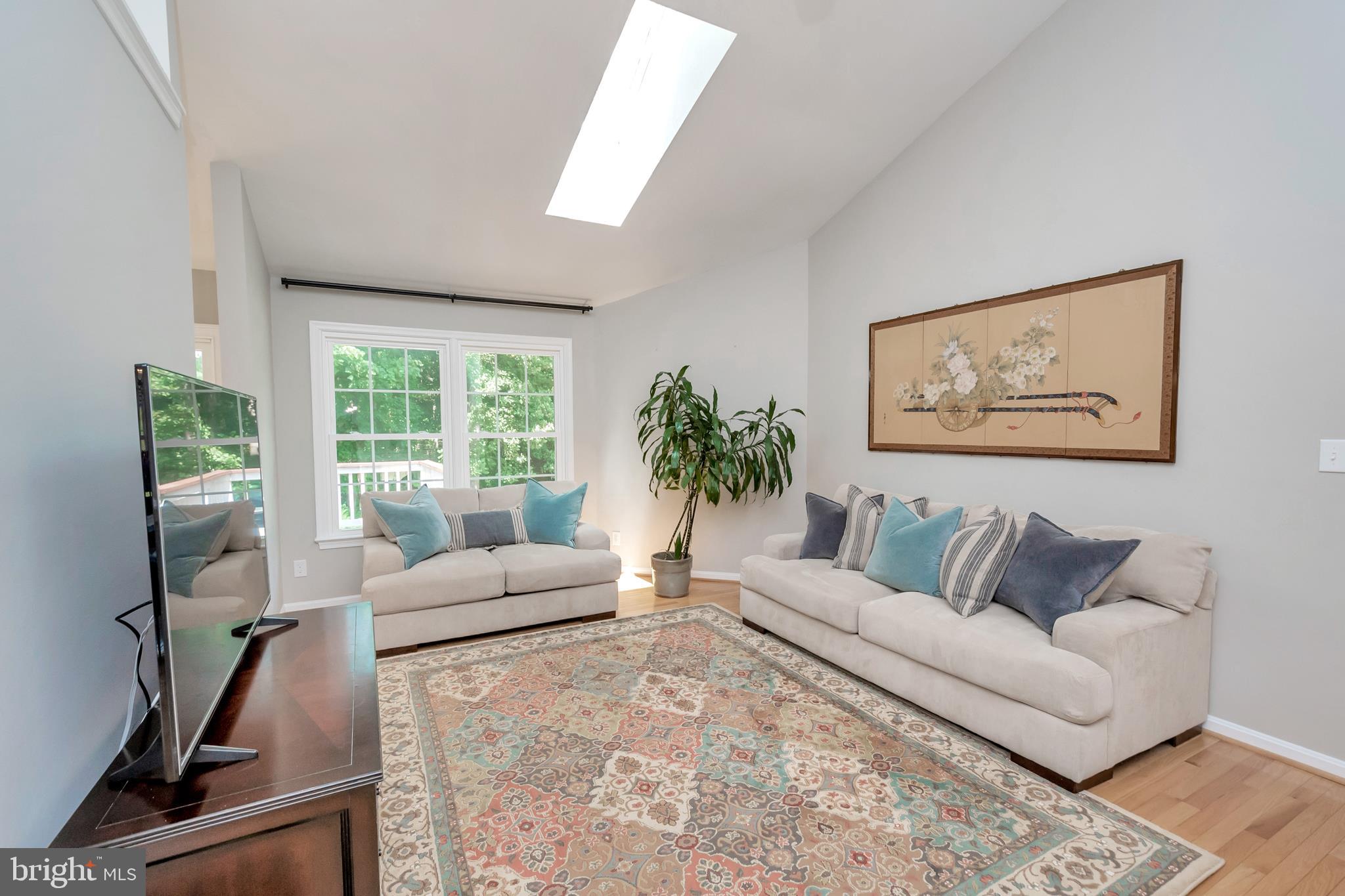 SHERATON OAKS - Residential