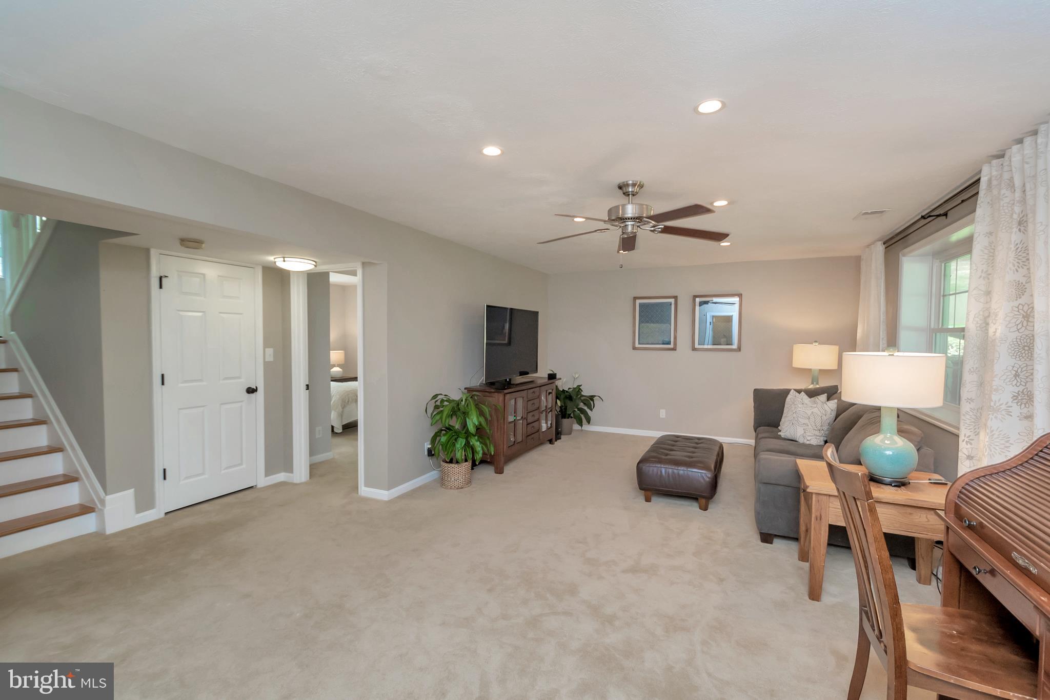 SHERATON OAKS - Residential