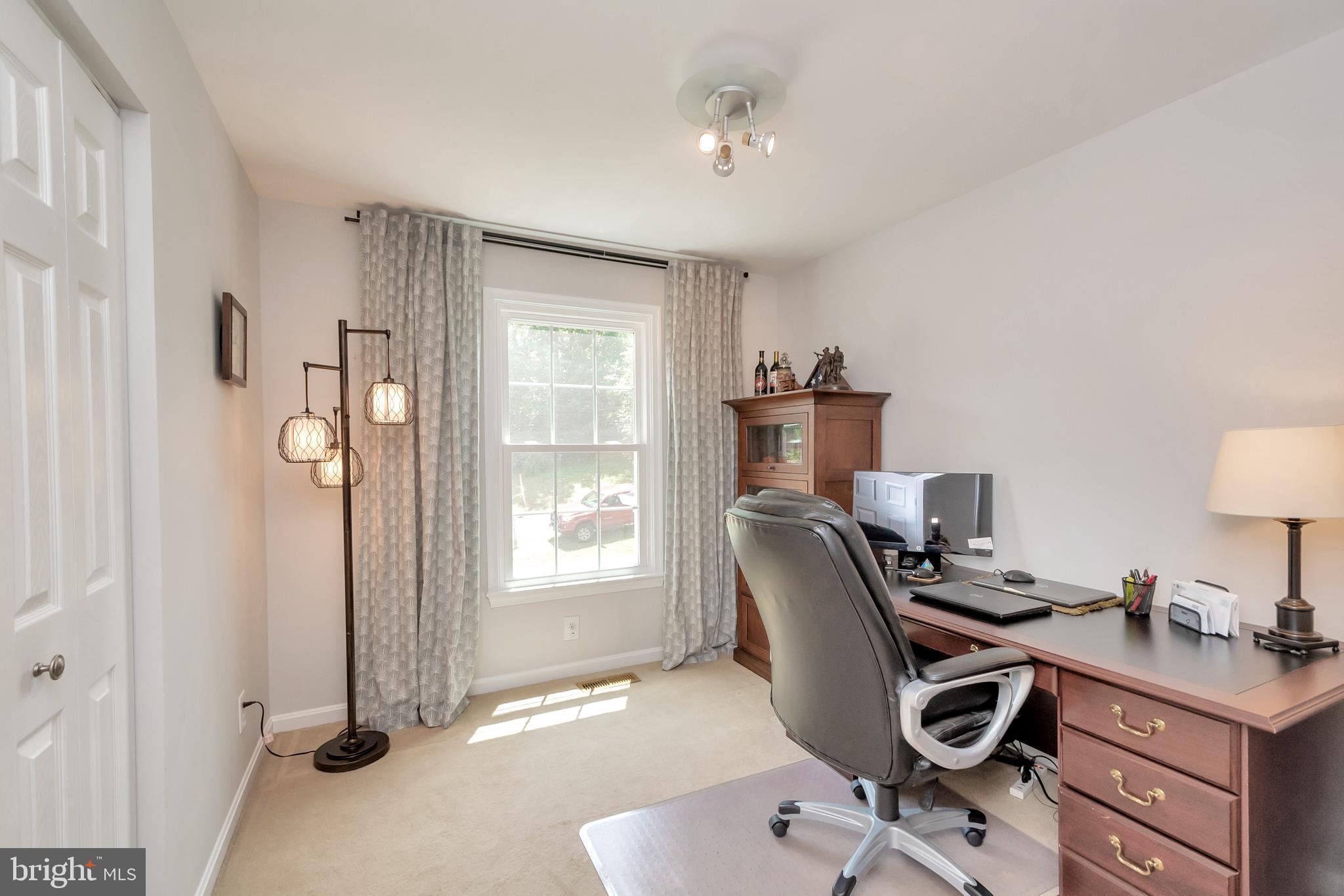 SHERATON OAKS - Residential