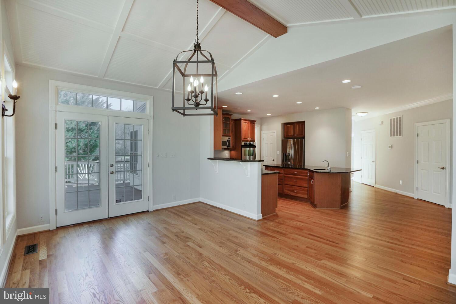 CRYSTAL SPRINGS - Residential