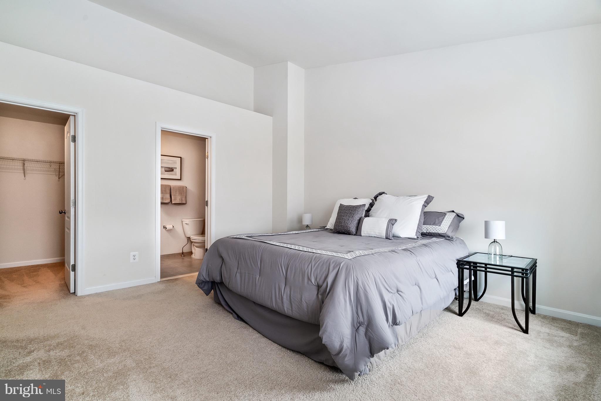 LINDEN ROW CONDOMINIUM - Residential