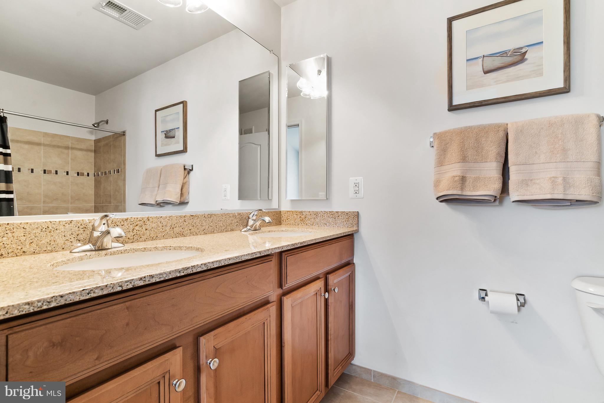 LINDEN ROW CONDOMINIUM - Residential