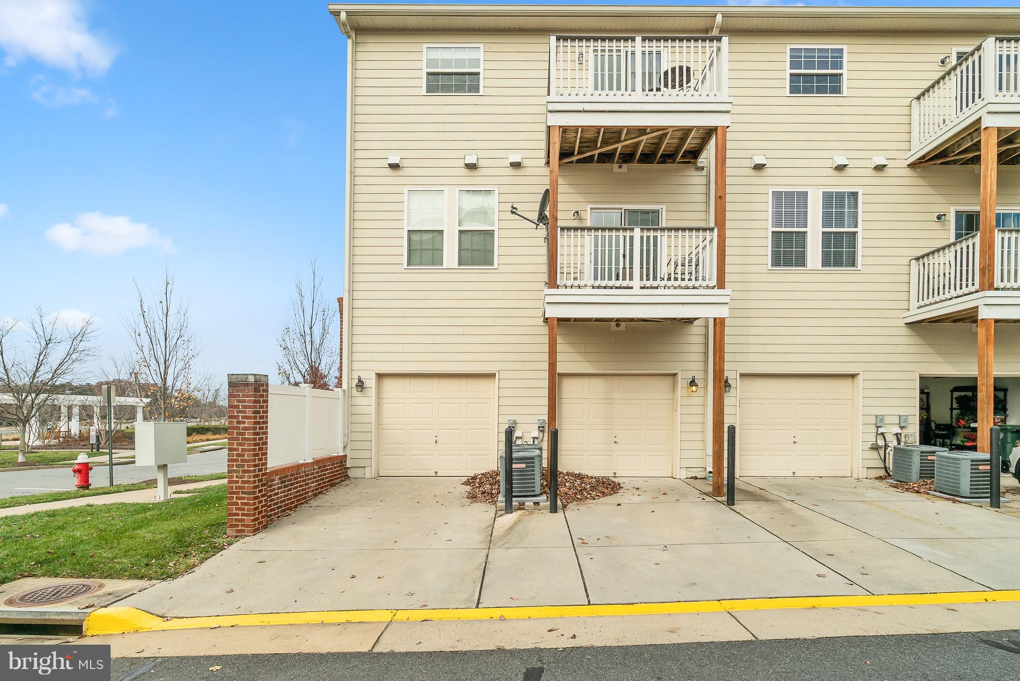 LINDEN ROW CONDOMINIUM - Residential