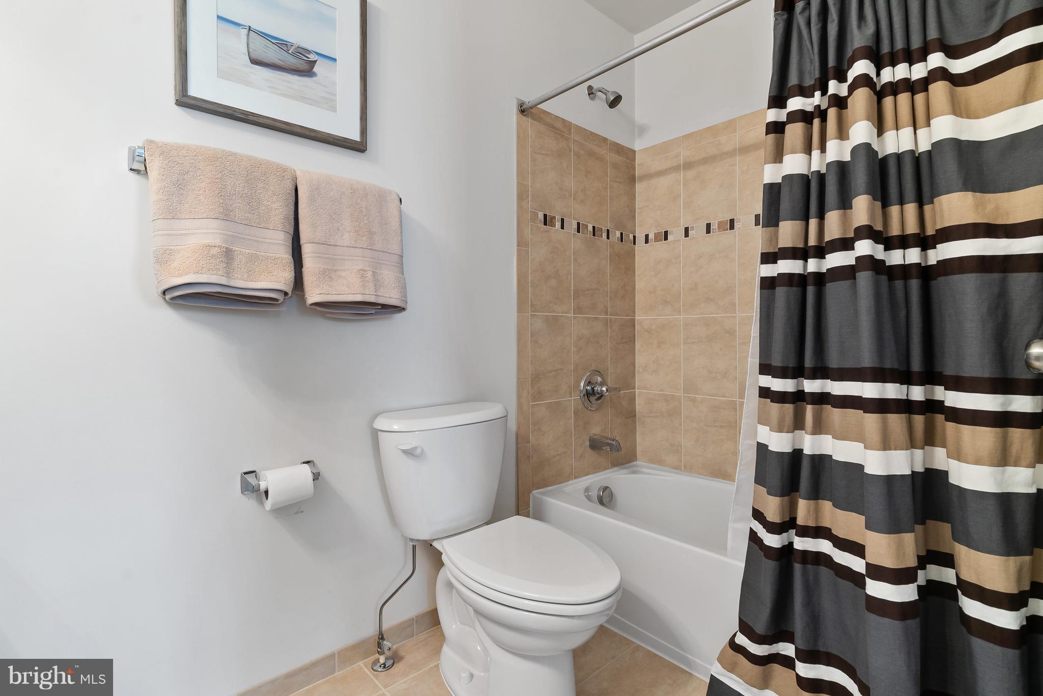 LINDEN ROW CONDOMINIUM - Residential