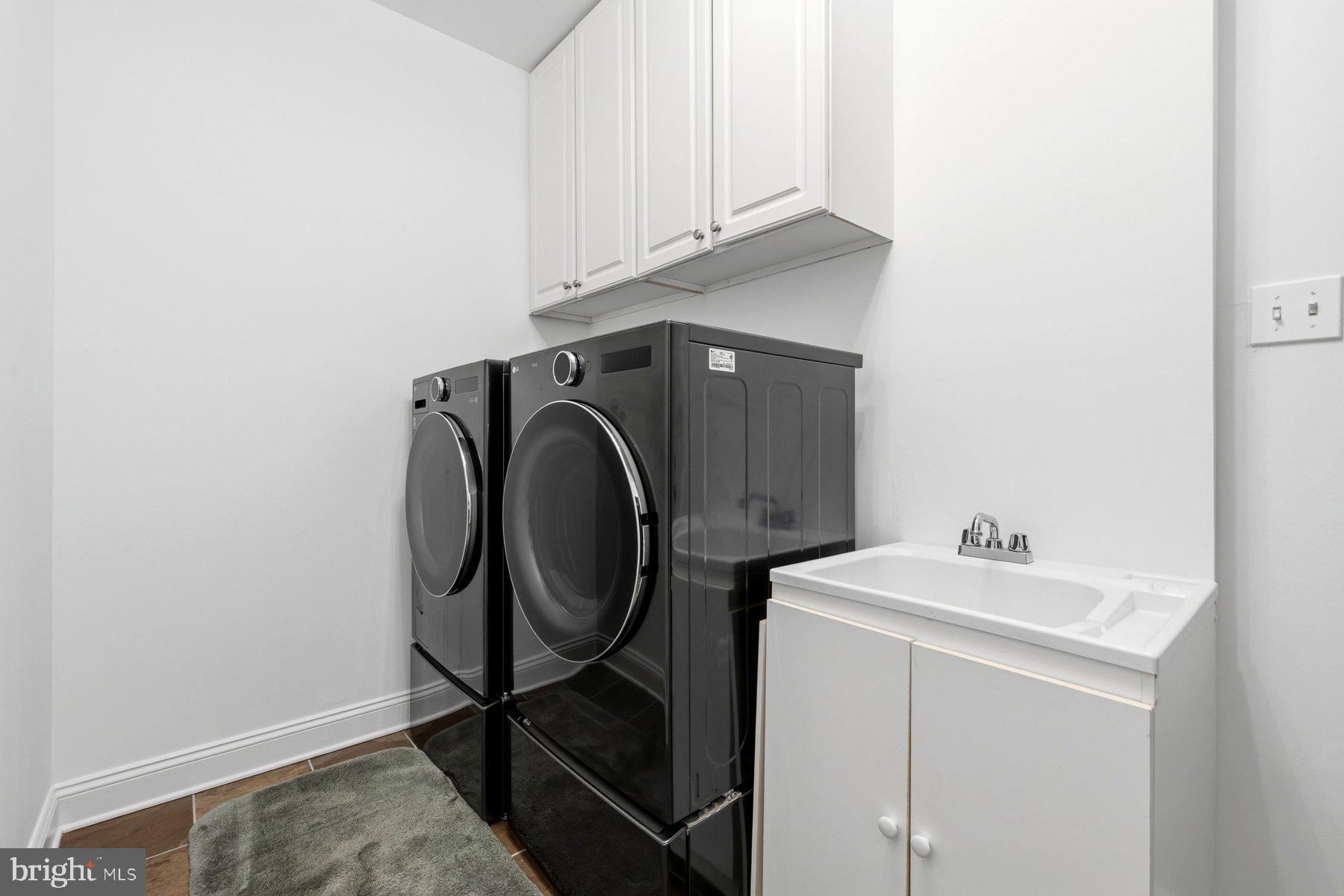 TRAILS AT WOODLOT - Residential