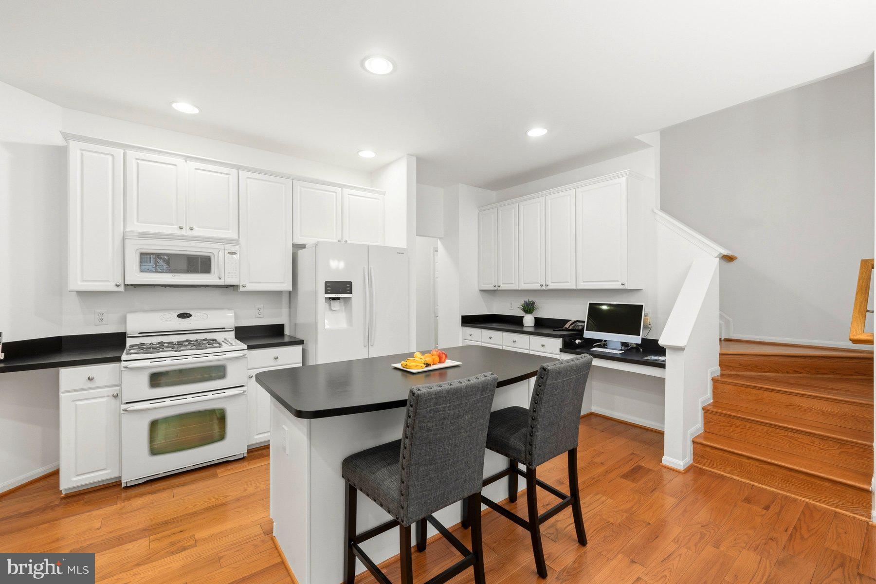 TRAILS AT WOODLOT - Residential