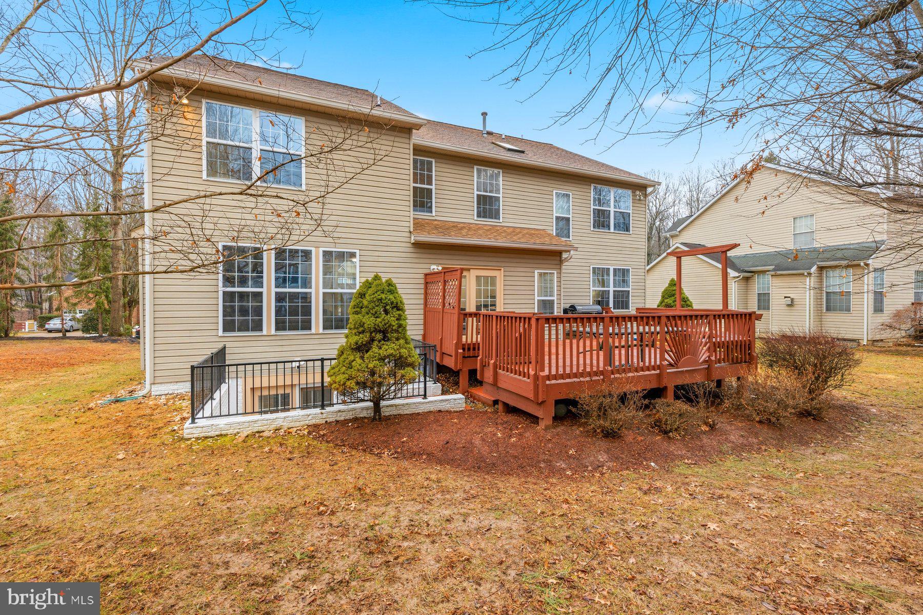 TRAILS AT WOODLOT - Residential