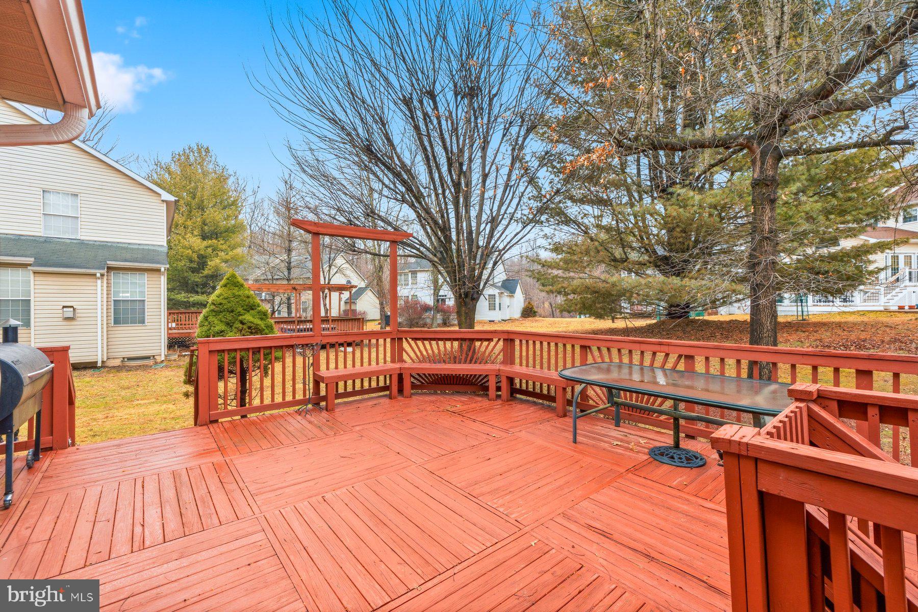 TRAILS AT WOODLOT - Residential