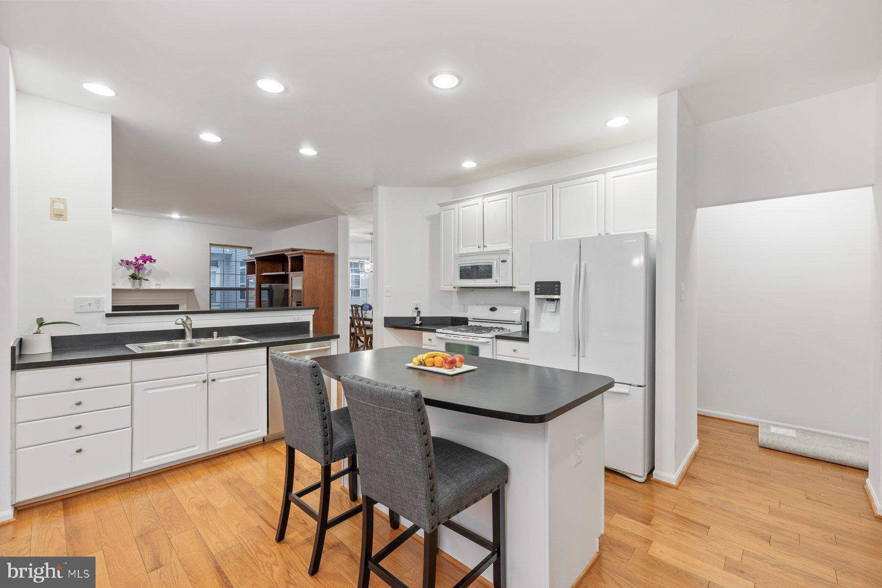 TRAILS AT WOODLOT - Residential