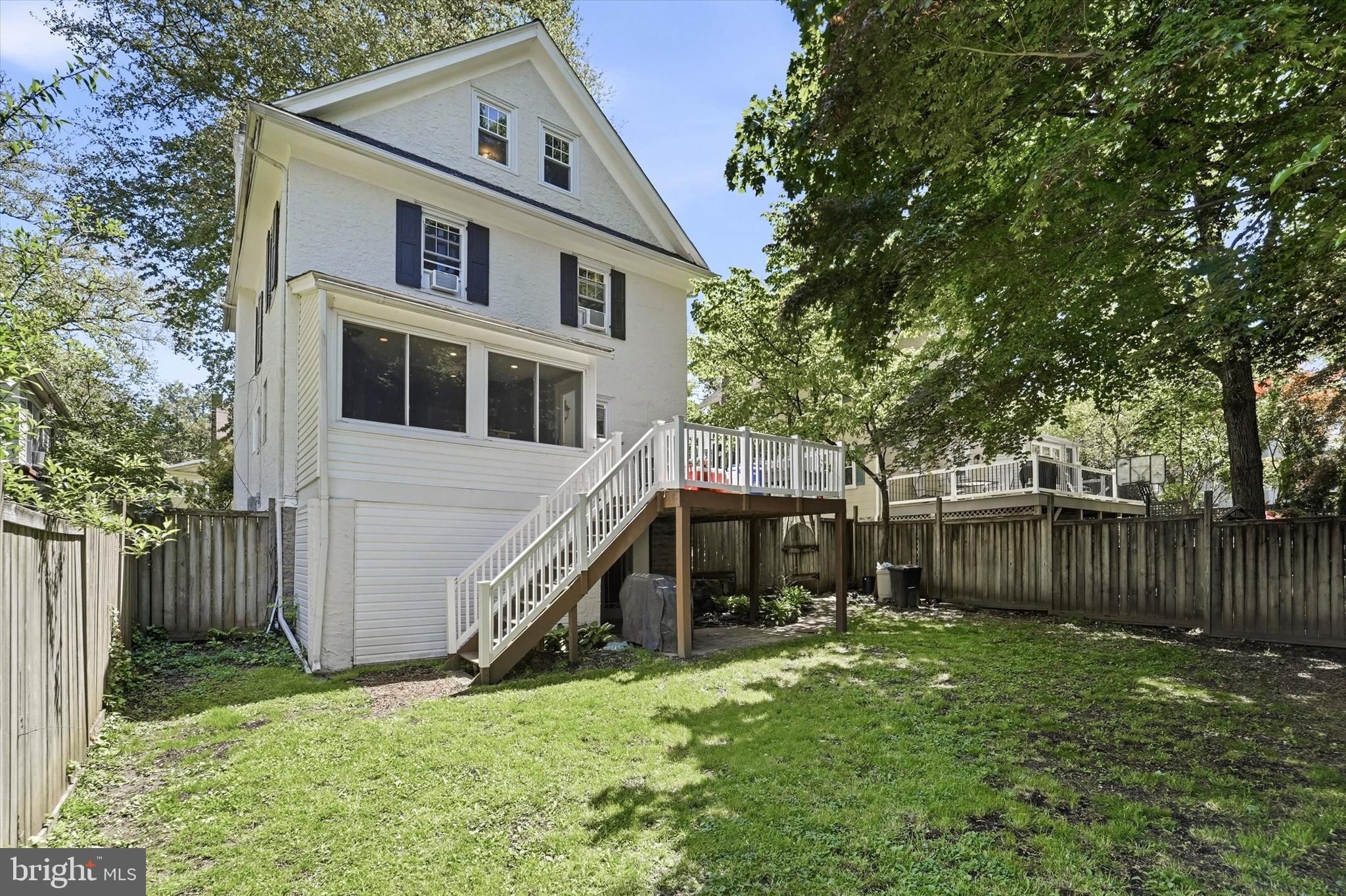 MELROSE PARK - Residential