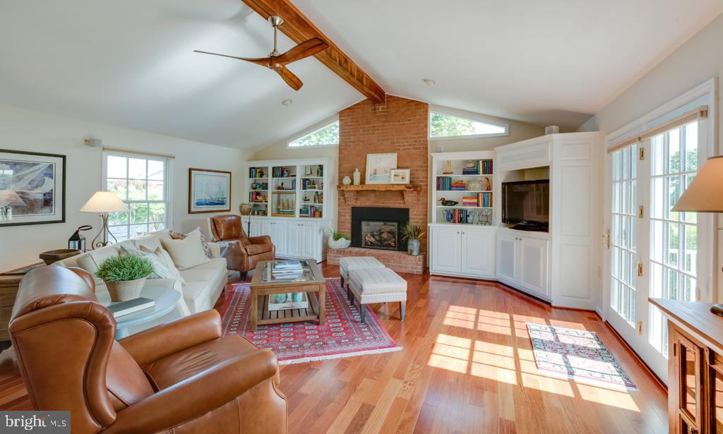 COX CREEK ACRES - Residential