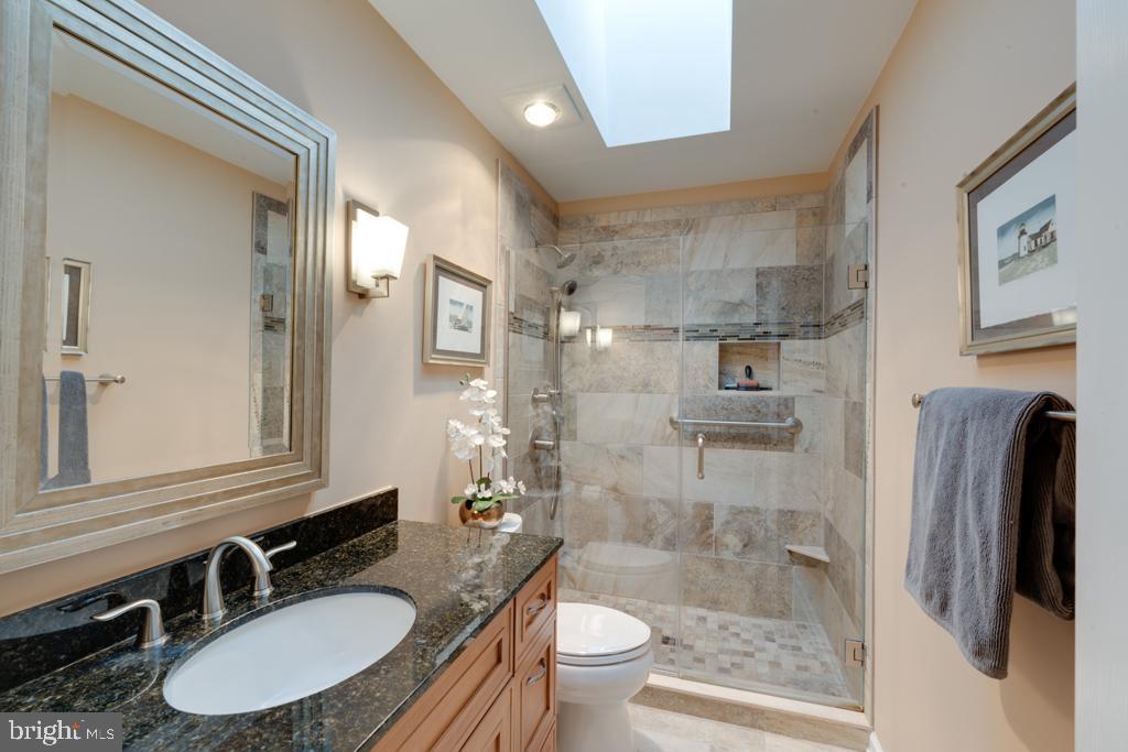 COX CREEK ACRES - Residential