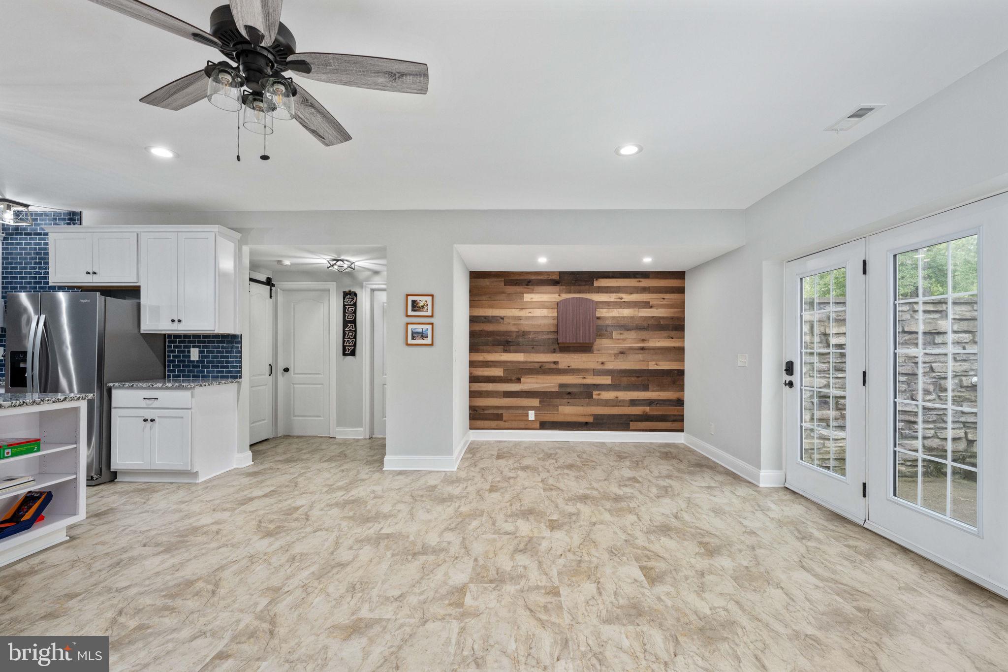 FAWN LAKE - Residential