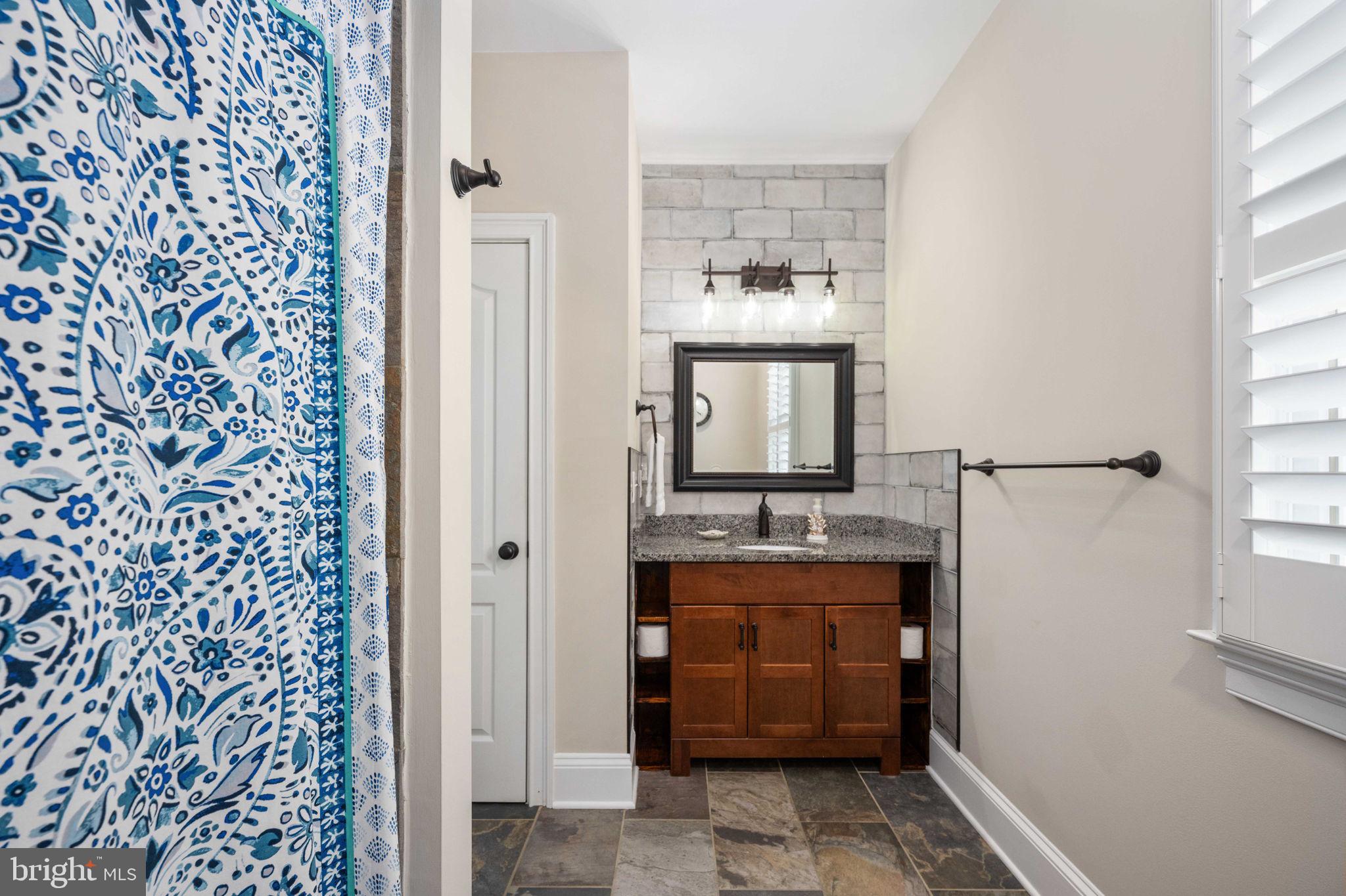 FAWN LAKE - Residential