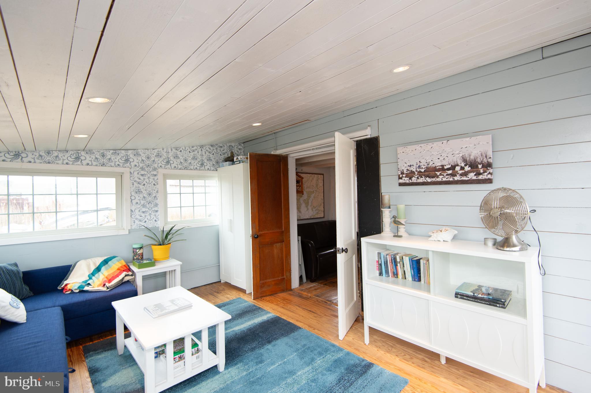 UPPER HOOPER ISLAND - Residential