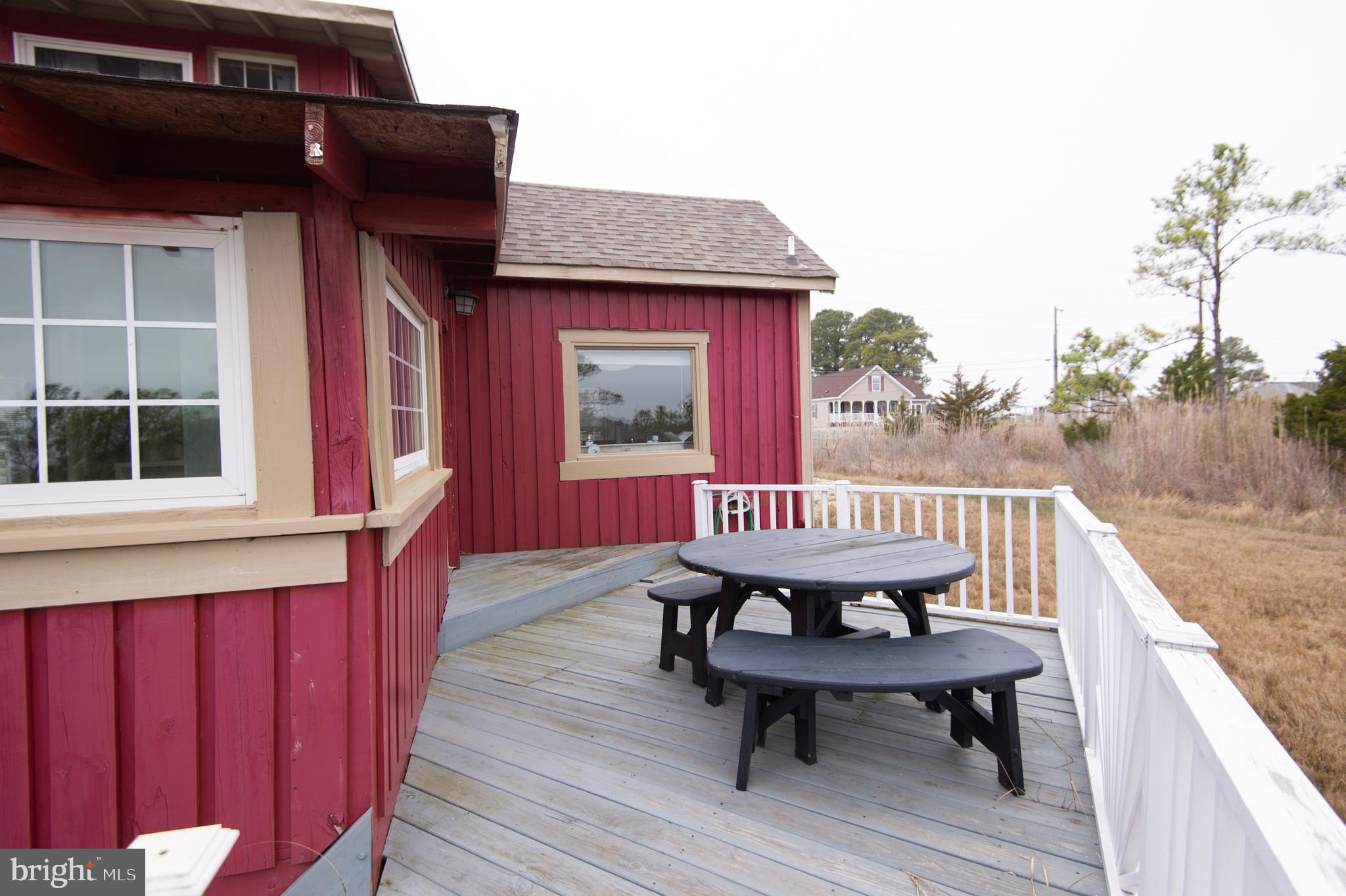 UPPER HOOPER ISLAND - Residential
