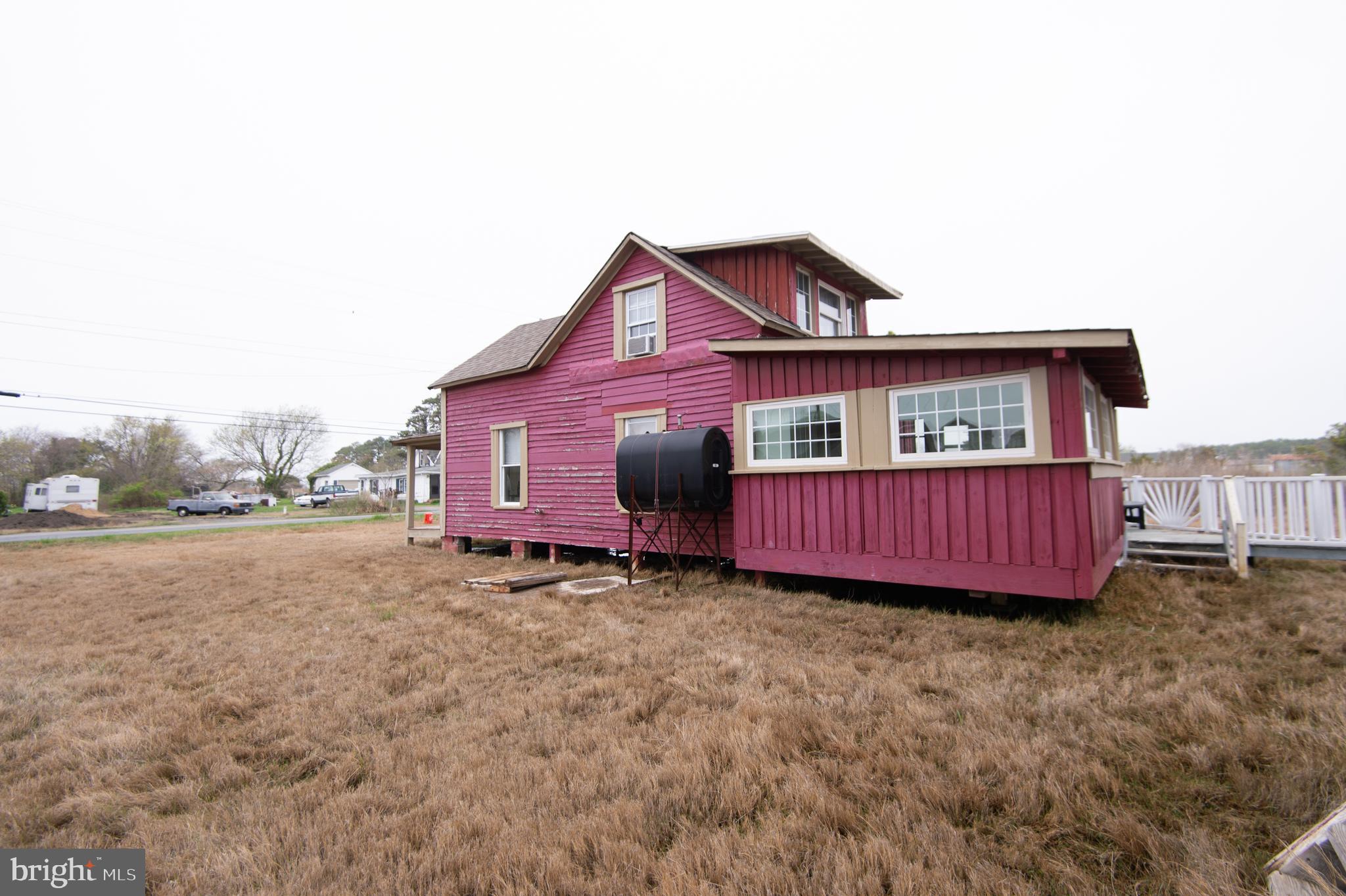 UPPER HOOPER ISLAND - Residential