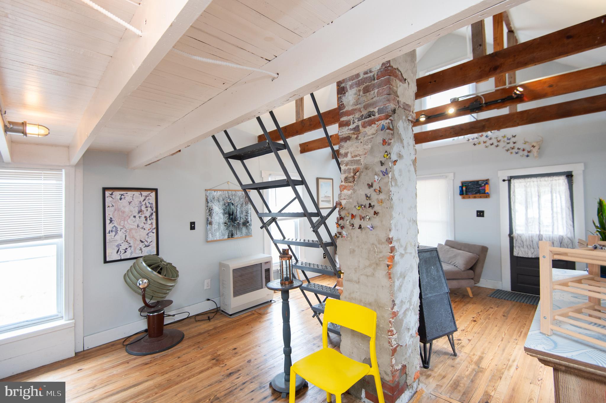 UPPER HOOPER ISLAND - Residential