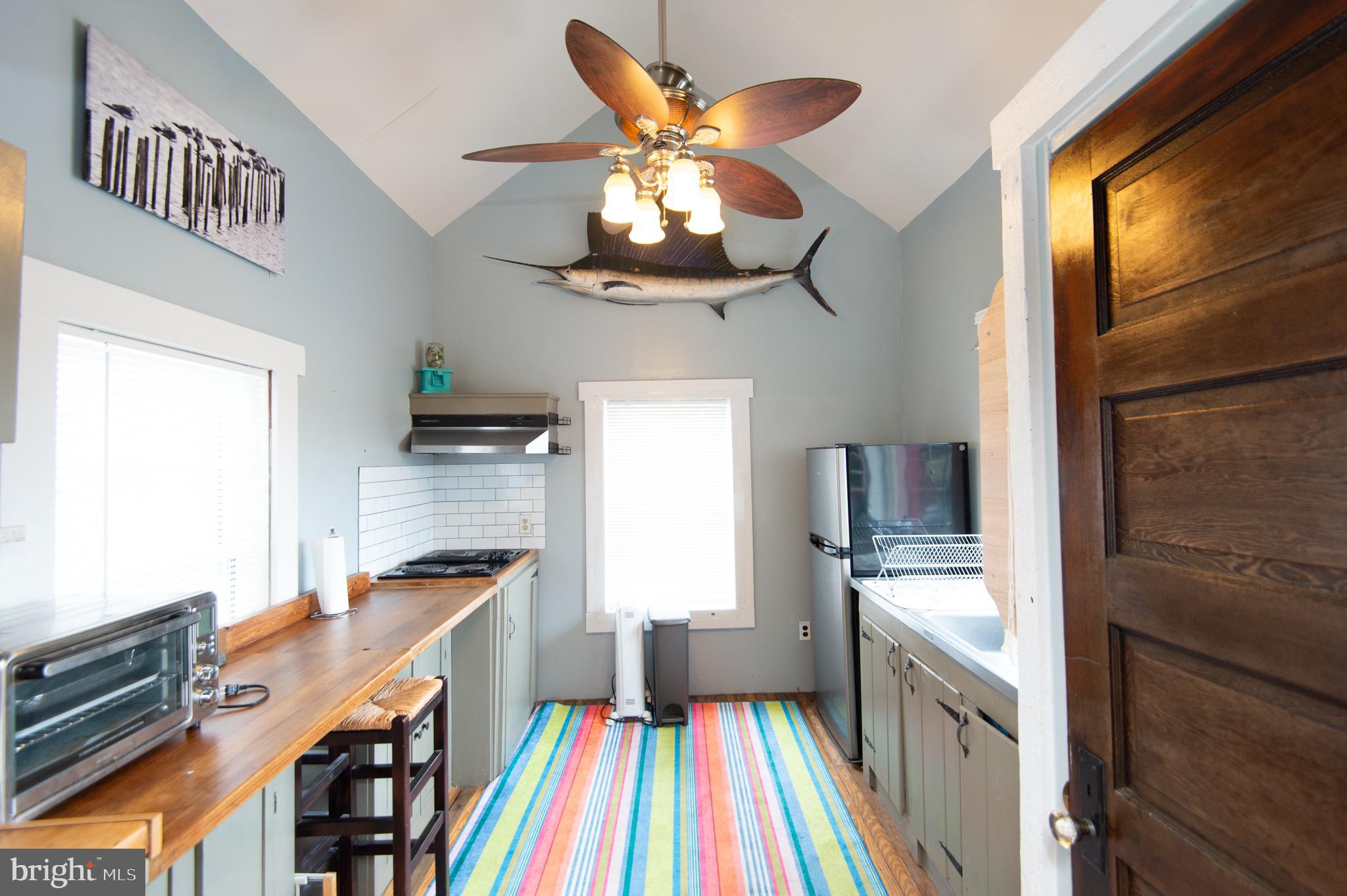 UPPER HOOPER ISLAND - Residential