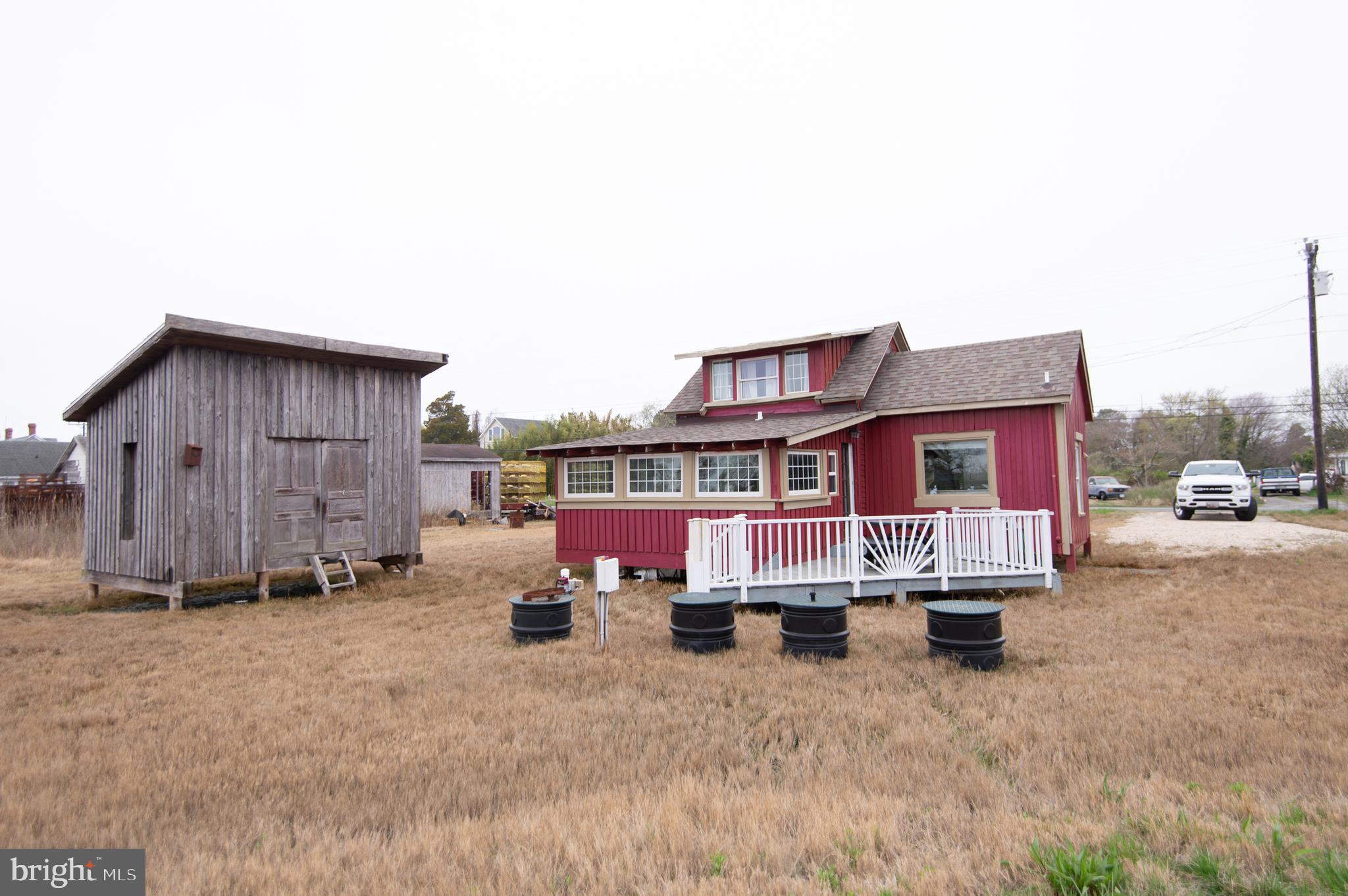 UPPER HOOPER ISLAND - Residential