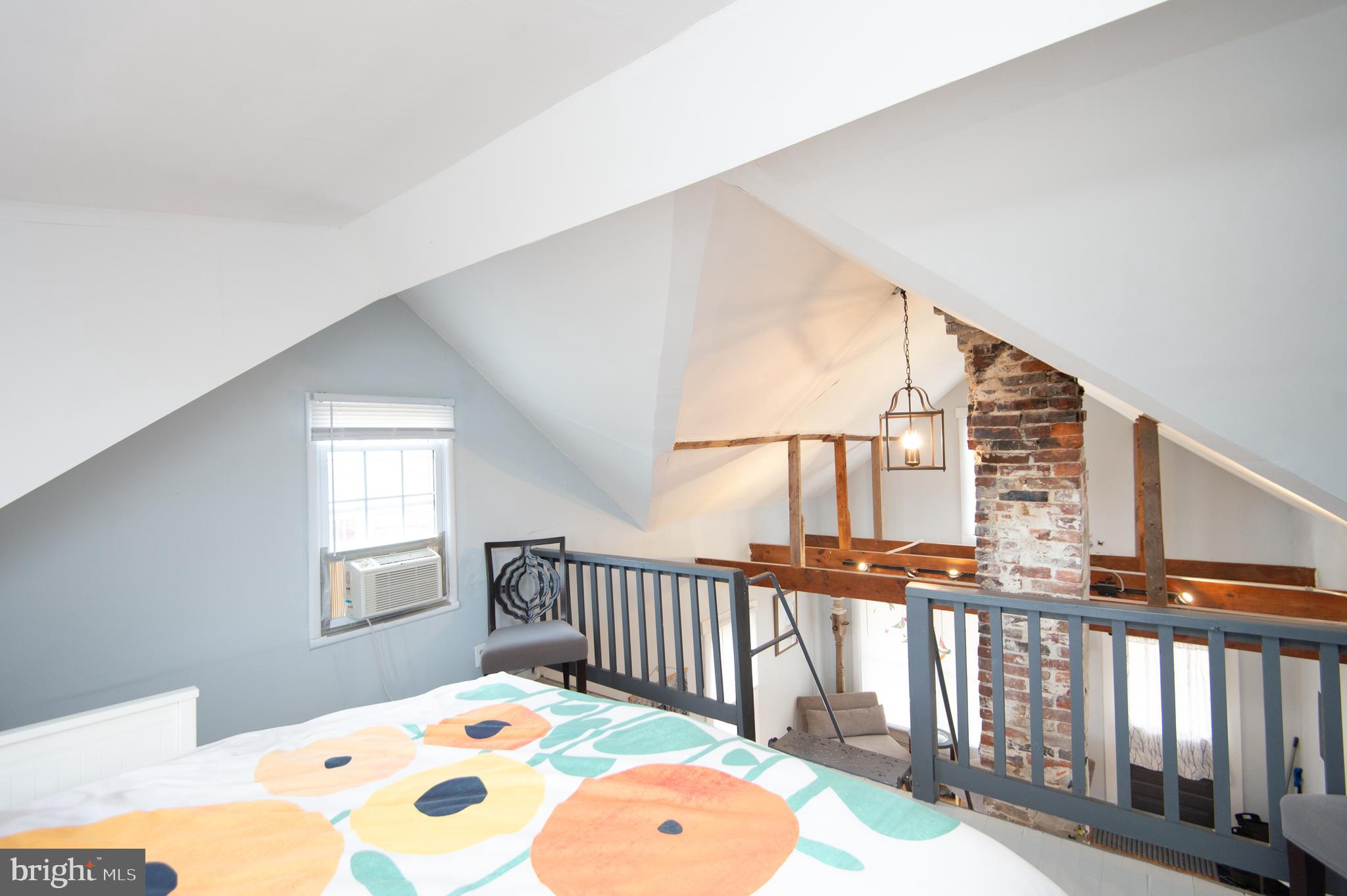 UPPER HOOPER ISLAND - Residential