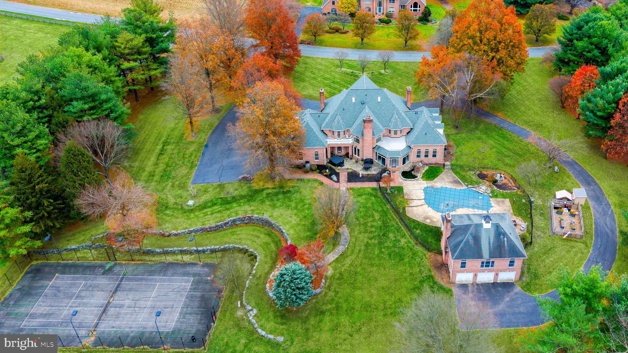 BROOKFIELD - Residential