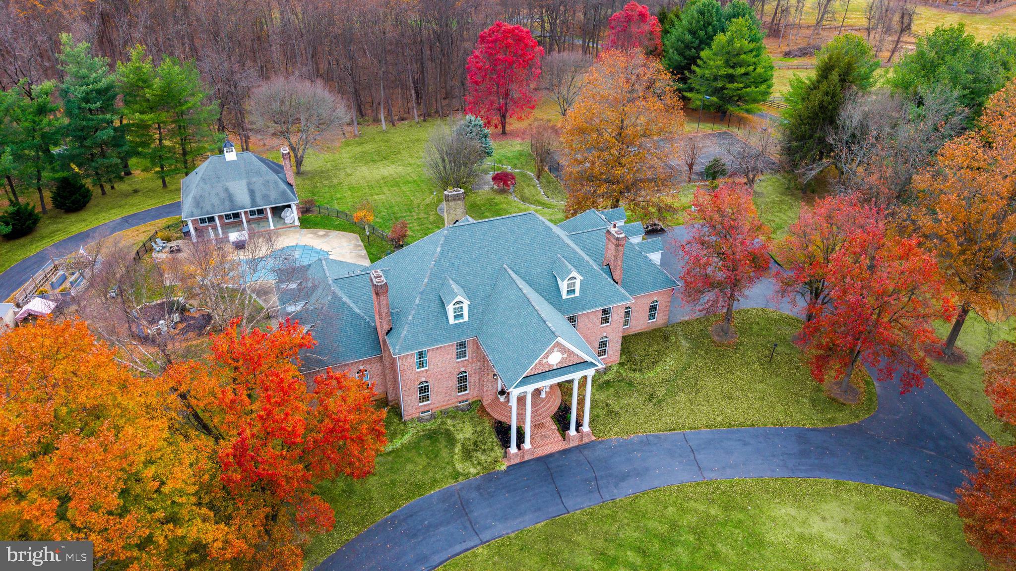 BROOKFIELD - Residential