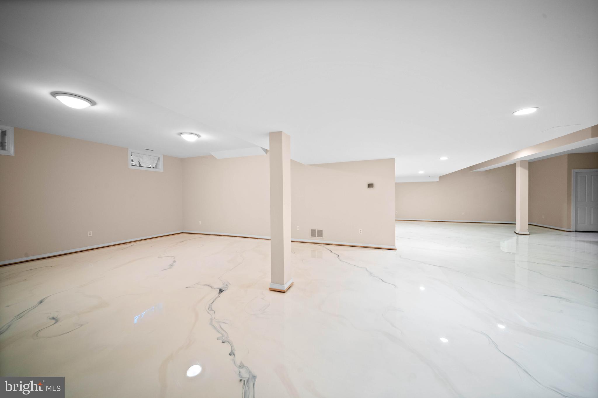 BROOKFIELD - Residential